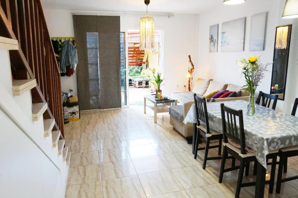 Casa La Sonrisa Shared House Hotel El Médano Eksteriør billede
